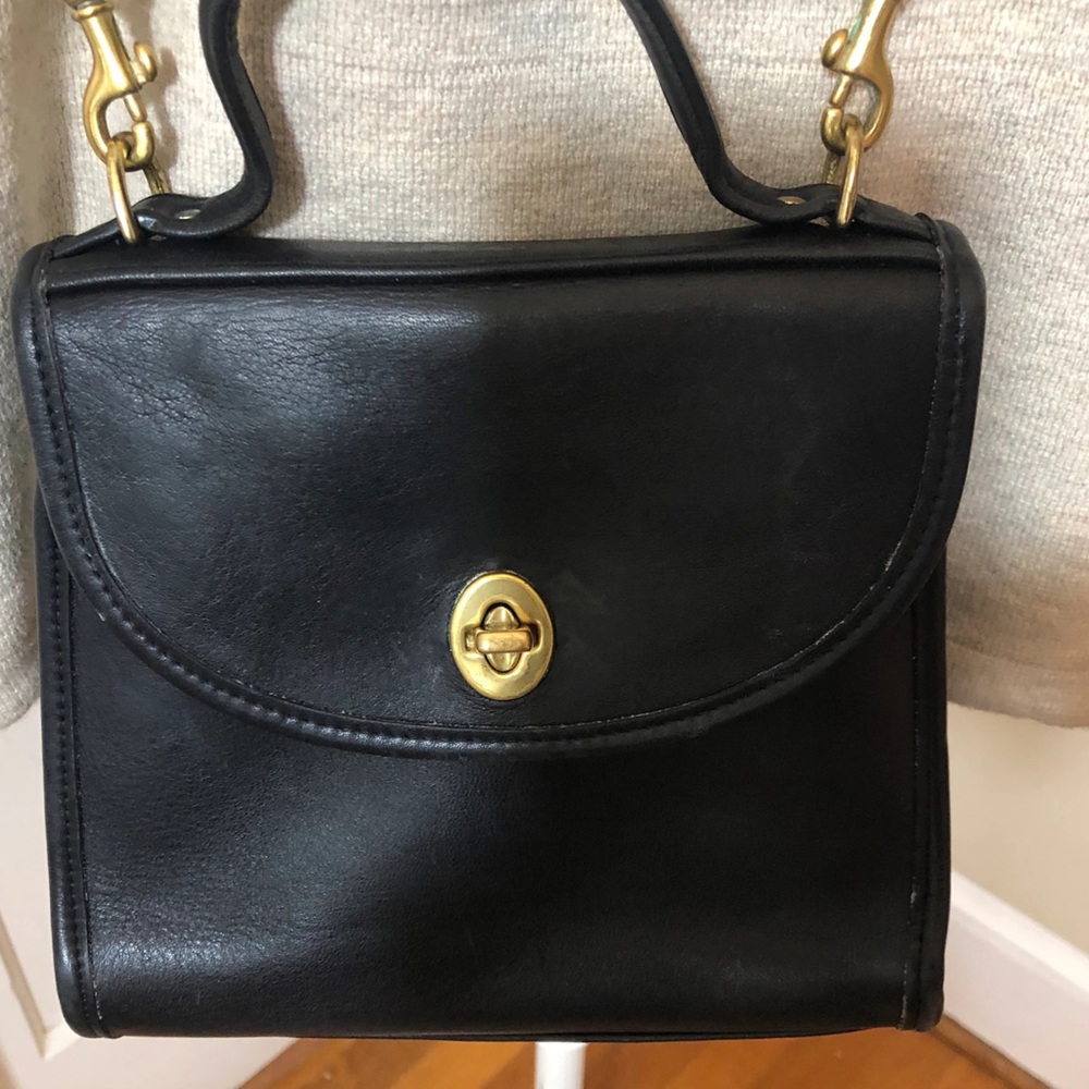 Rare Vintage Regina Coach Black Leather Mini Crossbody Handbag - Picture 1 of 9